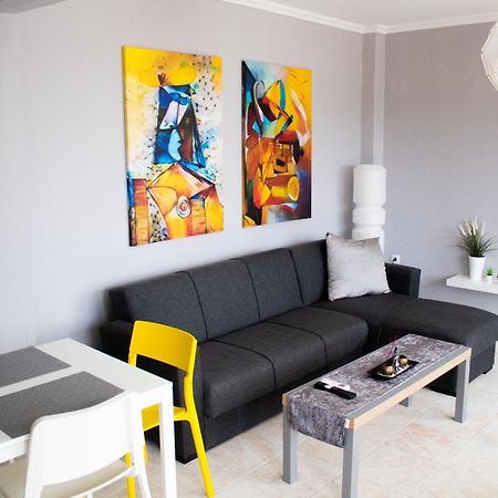 Emvi Apartments III Seaview Near Airport Αρτέμιδα Δωμάτιο φωτογραφία