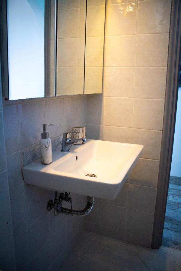 Emvi Apartments III Seaview Near Airport Αρτέμιδα Εξωτερικό φωτογραφία